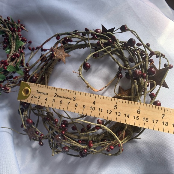 Rustic Berry and Vine Mini Grapevine Wreaths Set Pip-berries Stars 4-7” - Picture 4 of 8